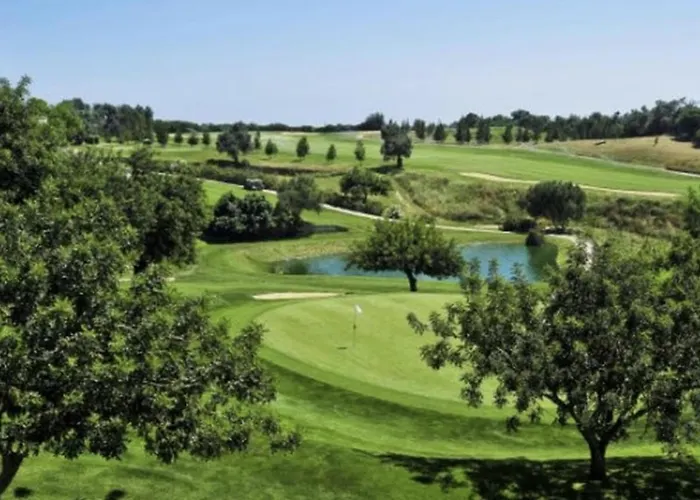 Portucale ! Retreat - Golf & 타비라